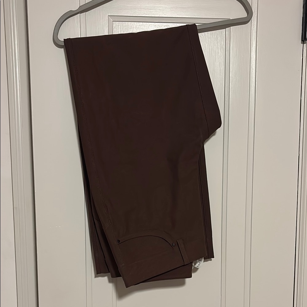 Women’s Brown Lululemon Pants